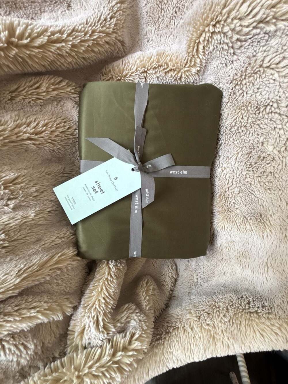 west elm Tencel Sheet Set King Olive Green New